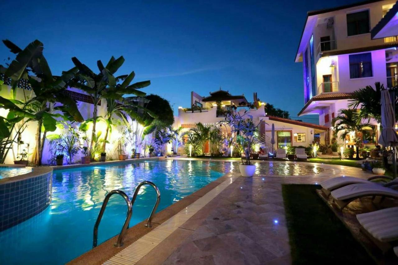 Deluxx Boutique Hotel Sihanoukville Luaran gambar