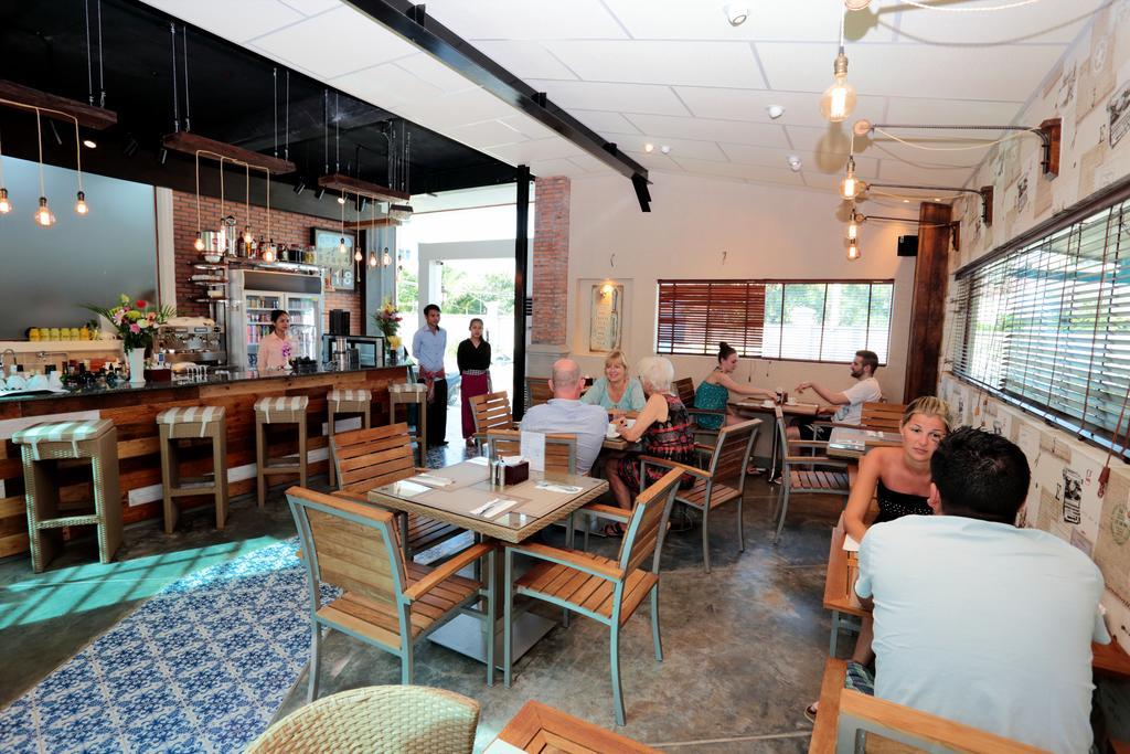 Deluxx Boutique Hotel Sihanoukville Luaran gambar