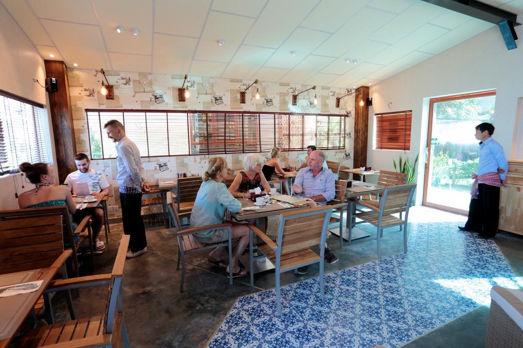 Deluxx Boutique Hotel Sihanoukville Luaran gambar