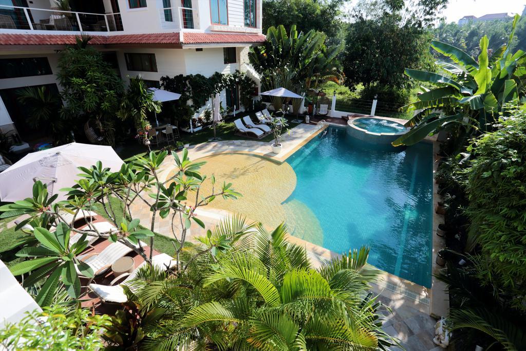 Deluxx Boutique Hotel Sihanoukville Luaran gambar