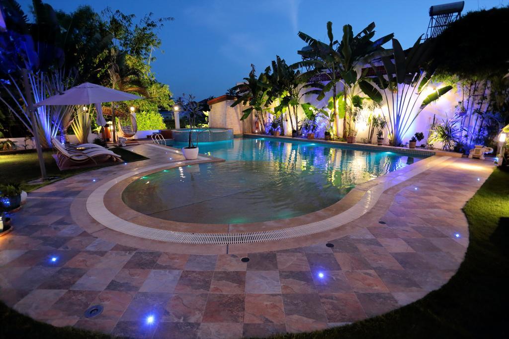 Deluxx Boutique Hotel Sihanoukville Luaran gambar
