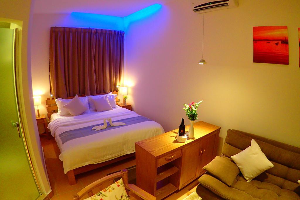 Deluxx Boutique Hotel Sihanoukville Bilik gambar